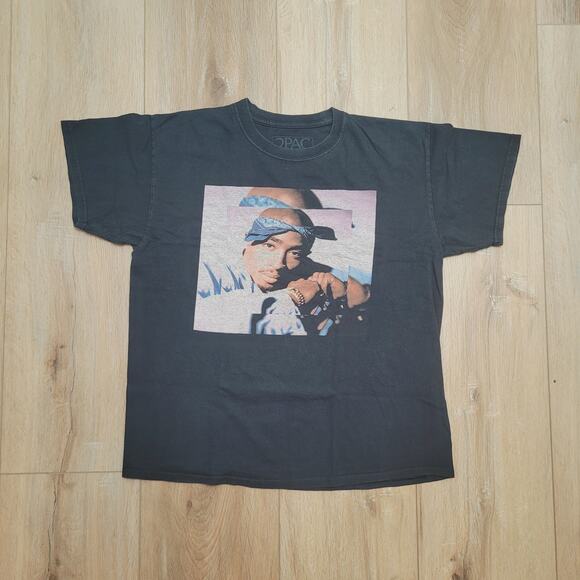 Tupac 2Pac T-Shirt Mens M (Tagged L) BOXY CROPPED Fit 21x25 Official Rap Tee - Picture 1 of 4